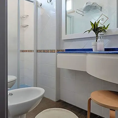 Madison Hotel 3*
