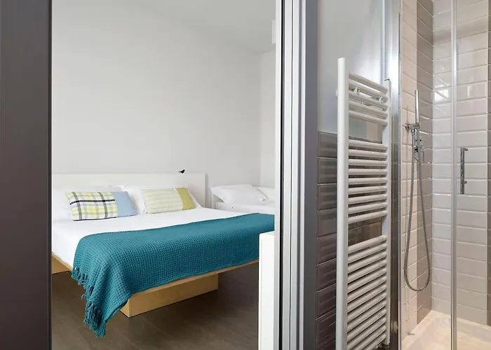 Madison רימיני